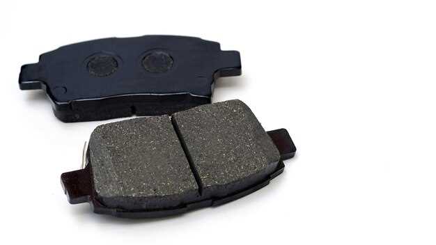 Application Suitability: When to Choose Ceramic or Semi-Metallic Brake Pads